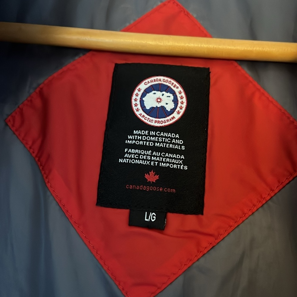 Canada Goose jacket - Picture 3 of 5